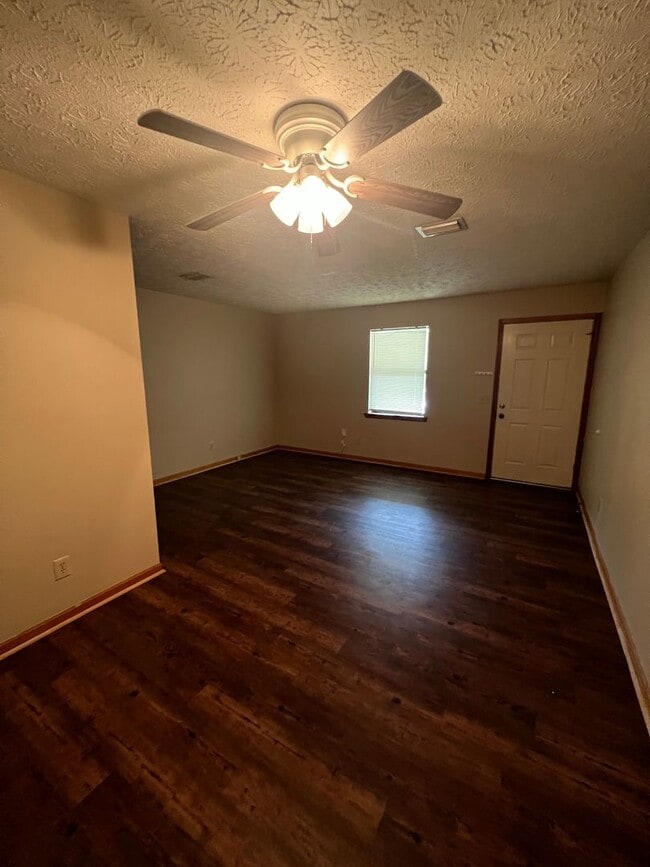 Photo - Cozy 2 Bedroom Duplex Near Everything – August Move-In