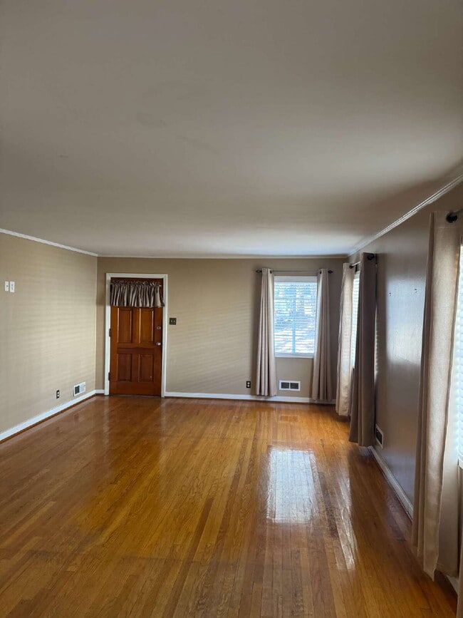 Photo - "Charming 3-Bedroom Retreat in Birmingham - Spacious 1920 Sq. Ft. Home on Red Lane Drive!"