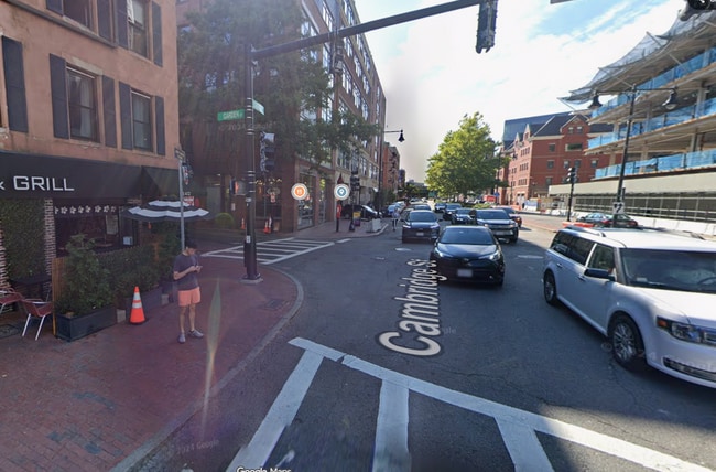 Building Photo - 232 Cambridge St