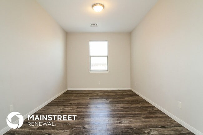 Photo - 320 E Georgia Terrace