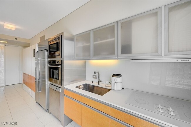 Building Photo - 3726 S Las Vegas Blvd Unit 2007
