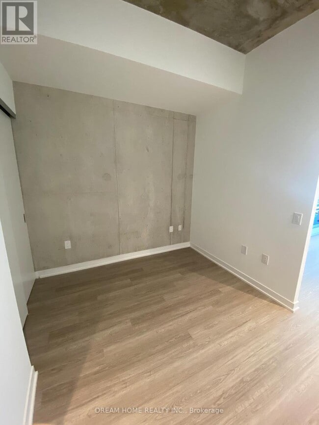 Photo - 195 McCaul St Unit 707