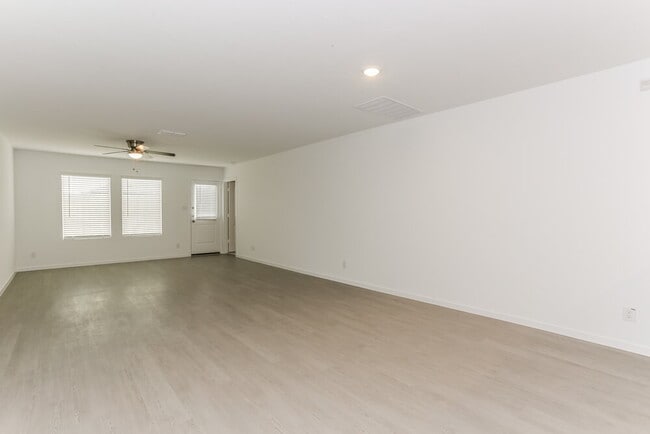 Photo - 1227 Canyon Wren Dr