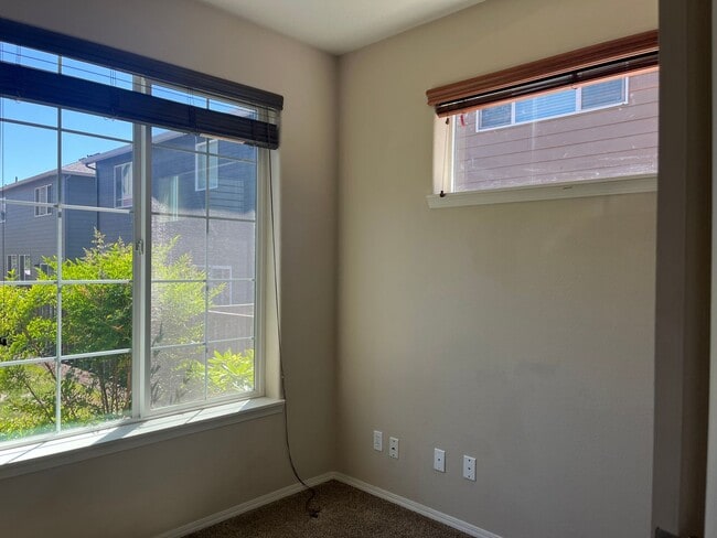 Photo - Beautiful 4BD + Den | 2.5BA | Single Family Home | Orenco Gardens Neighborhood