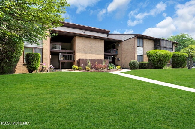 Photo - 39 Meadow Green Cir