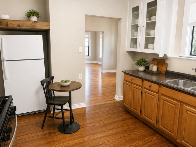 Photo - 255 Linares St