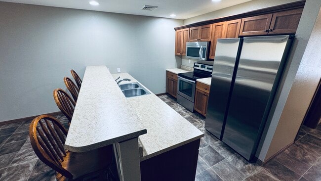 Photo - 505 E Adams St Unit 11