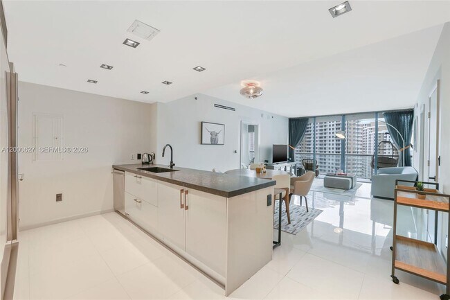 Photo - 465 Brickell Ave Unidad 1805