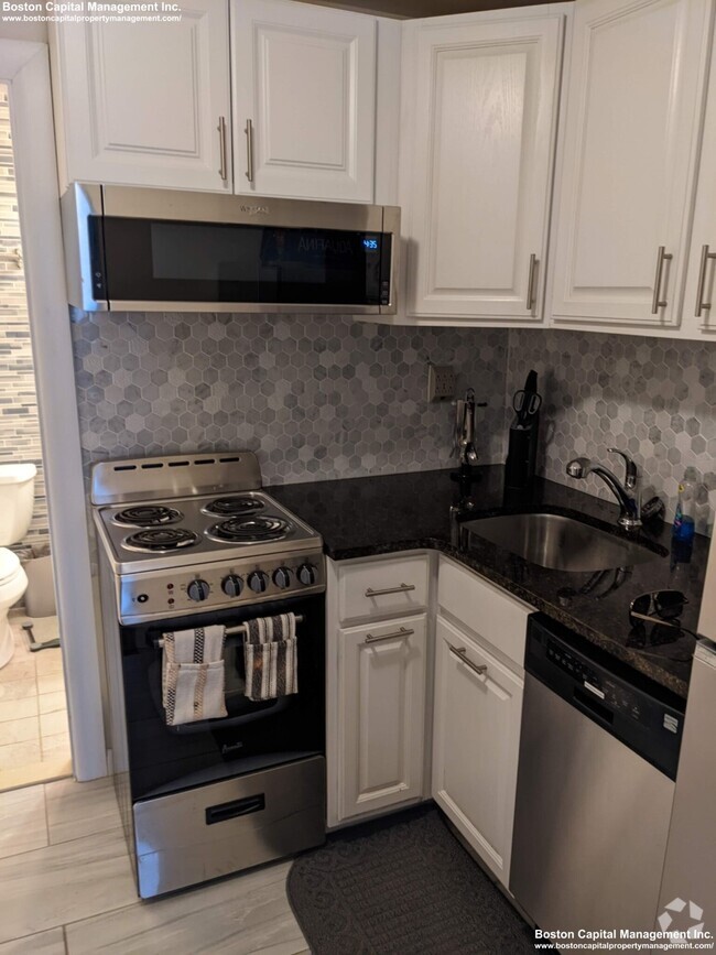 Building Photo - 230 Beacon St Unit B1 Rental
