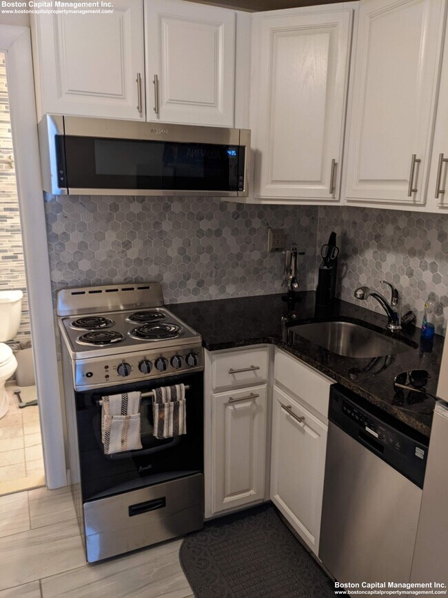 Photo - 230 Beacon St Condo Unit B1