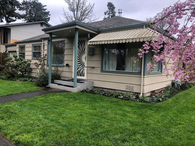 Terrific 2 Bedroom Bungalow in Jefferson W... - Terrific 2 Bedroom Bungalow in Jefferson W... House