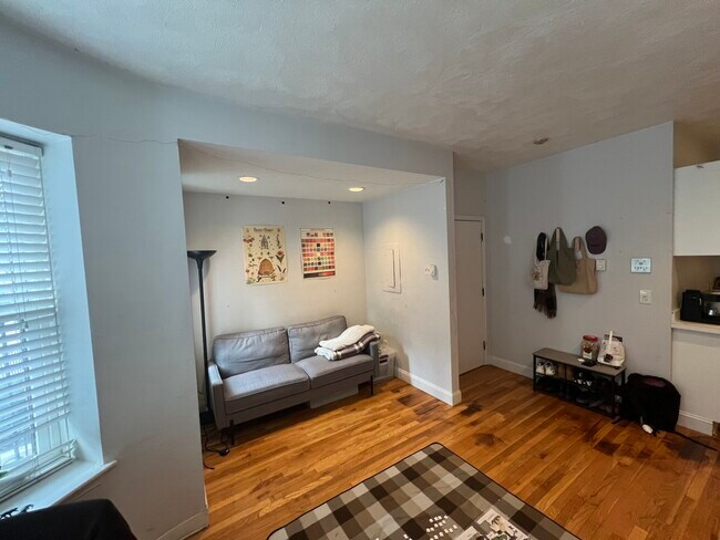 Photo - 57 Westland Ave Unit 2