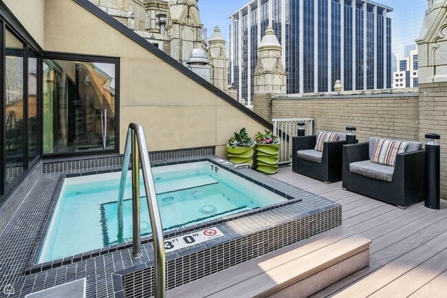 Randolph Tower City Apartments