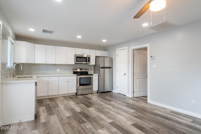 Photo - 1421 S Rita Ln