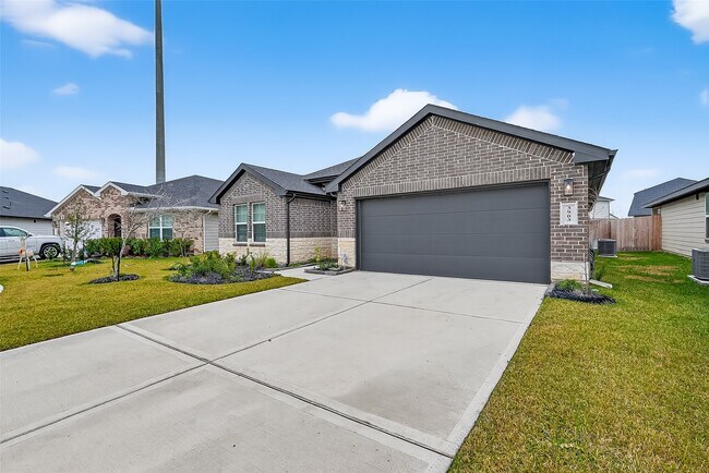 Photo - 3903 Dodington Ash Dr