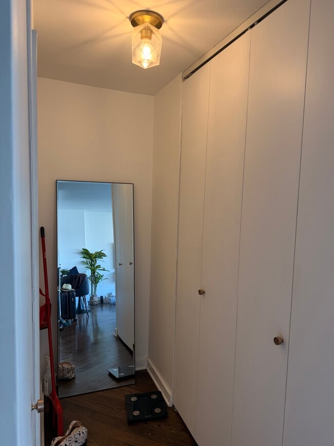 Photo - 70 W Burton Pl Unit 1406