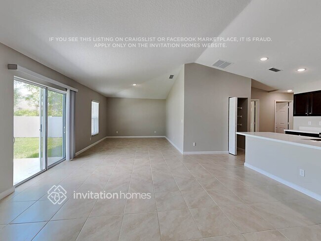 Photo - 1981 SE Cheltenham St