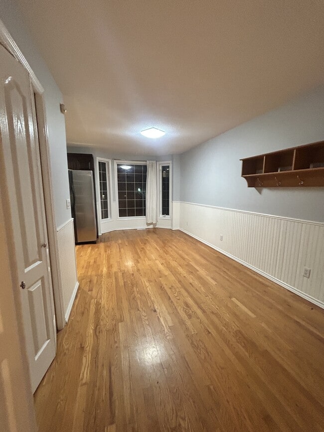 Photo - 7853-7826 26 Ave NW