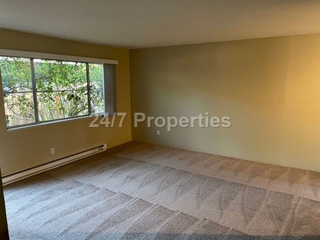 Photo - 351 NE 78th Ave