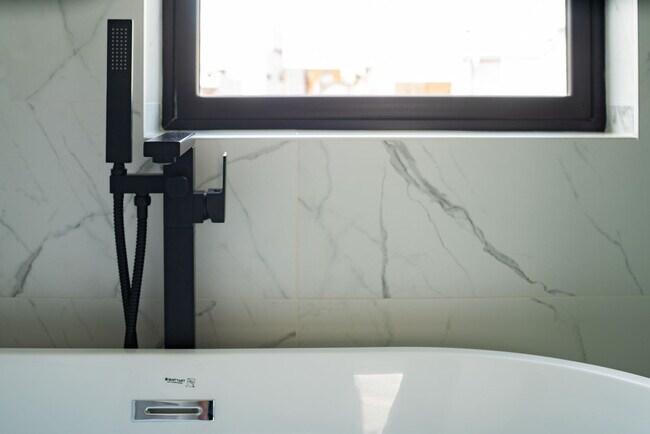 Photo - 930 N 2nd St Unidad 3