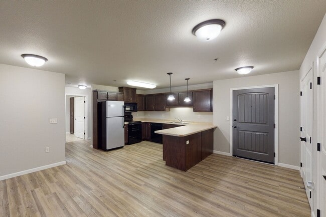 Building Photo - Renaissance Heights Apartment Homes