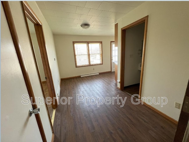 Photo - 437 W Mill St Unit 5