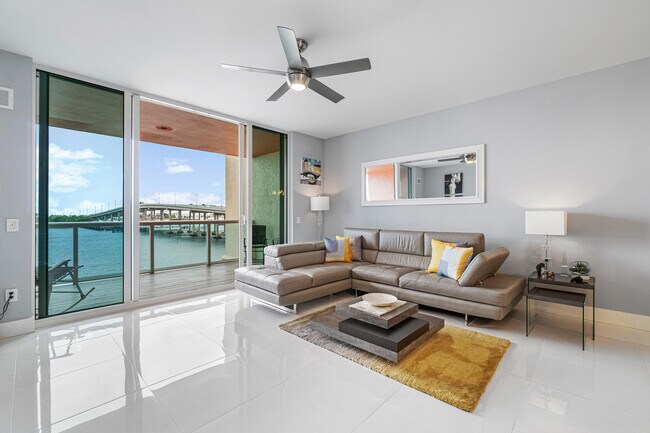 Photo - 2640 Lake Shore Dr Unit 415