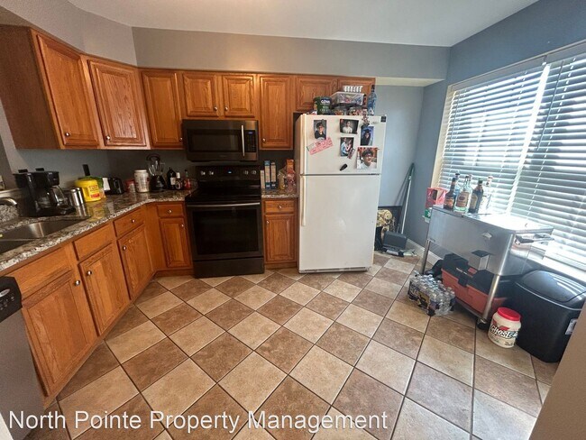 2 br, 1.5 bath House - 352 Meetinghouse Ln. - 2 br, 1.5 bath House - 352 Meetinghouse Ln.