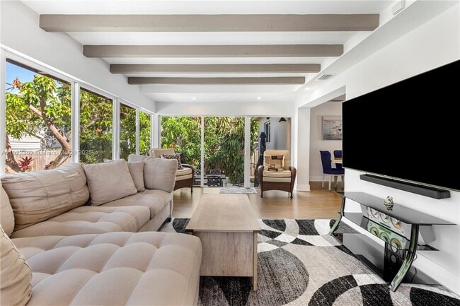 Photo - 7915 SW 23rd St