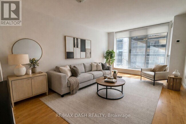 Photo - 188 Redpath Ave Unité 702