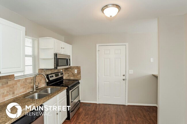 Photo - 1234 Justin Ln