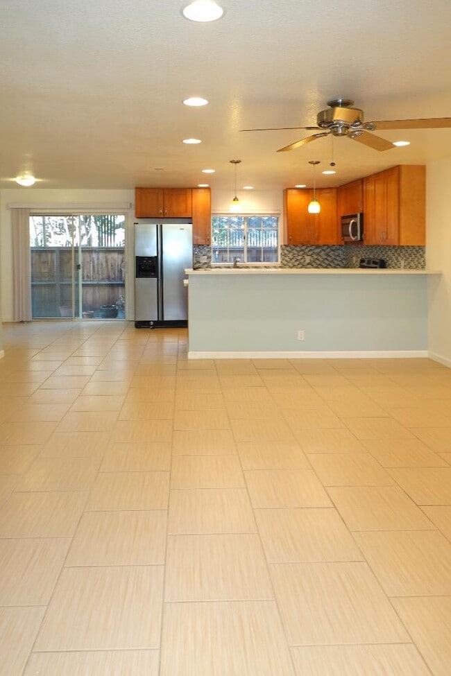 Photo - 1013 Woodside Rd