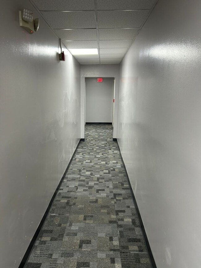 Photo - Central Plaza Apartments Unidad 301