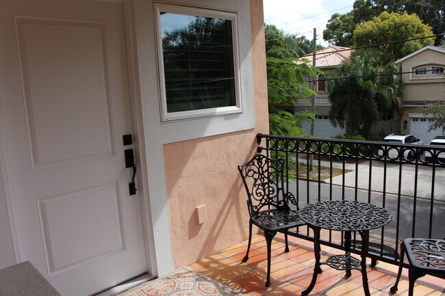 Apartment Door - 3319 W Granada St Unit Casa Granada