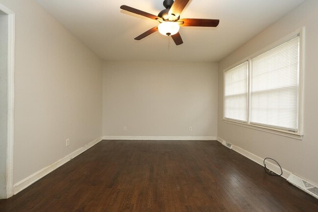 Photo - 4033 Fieldcrest Rd