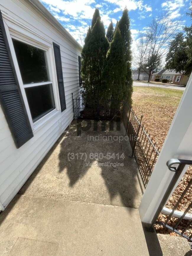 Photo - 210 Donnelly Dr