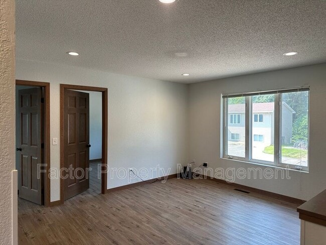 162 Balcerzak Dr
