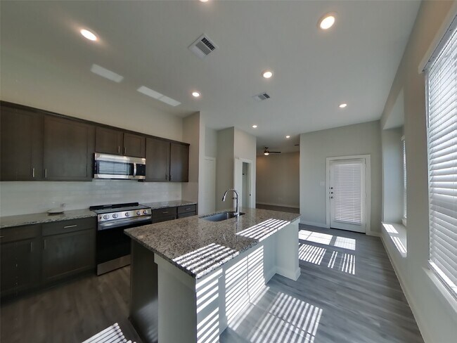 Photo - 22857 Terrazzo Dr