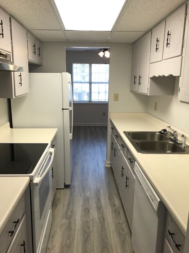 Photo - 2 bed/2.5 bath Unit in Sleepy Hollow!