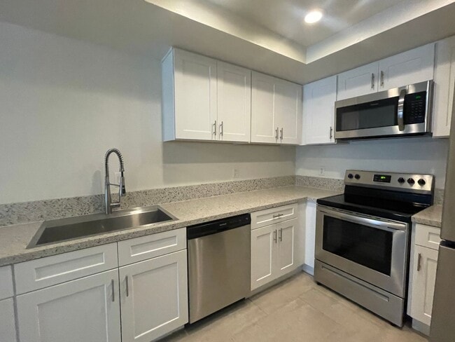 Photo - Completely Remodeled 3 Bedroom in San Diego!! Water/Trash Included