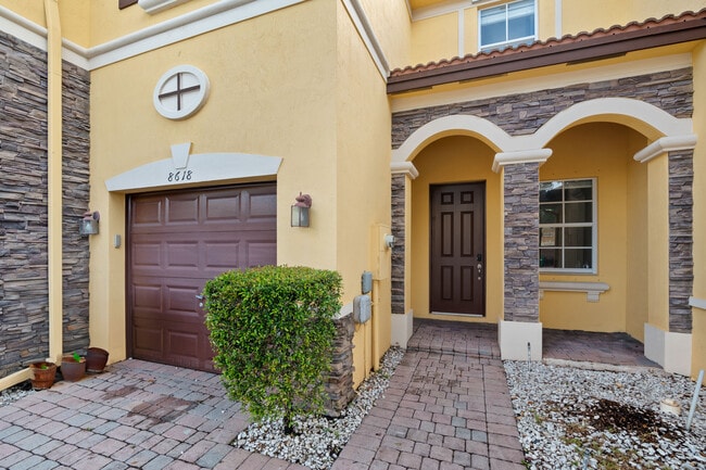 Photo - 8618 NW 113th Ct