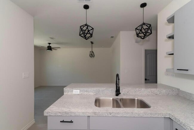 7608 Rocio Dr Unit 15