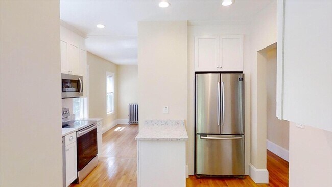Photo - 303 Tappan St Unidad 3