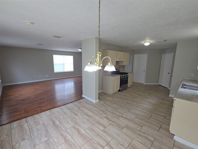21802 Westfield Ridge Dr