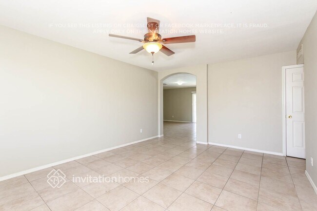 Photo - 2837 W Grovers Ave