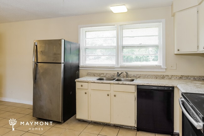 Photo - 103 Grant Dr
