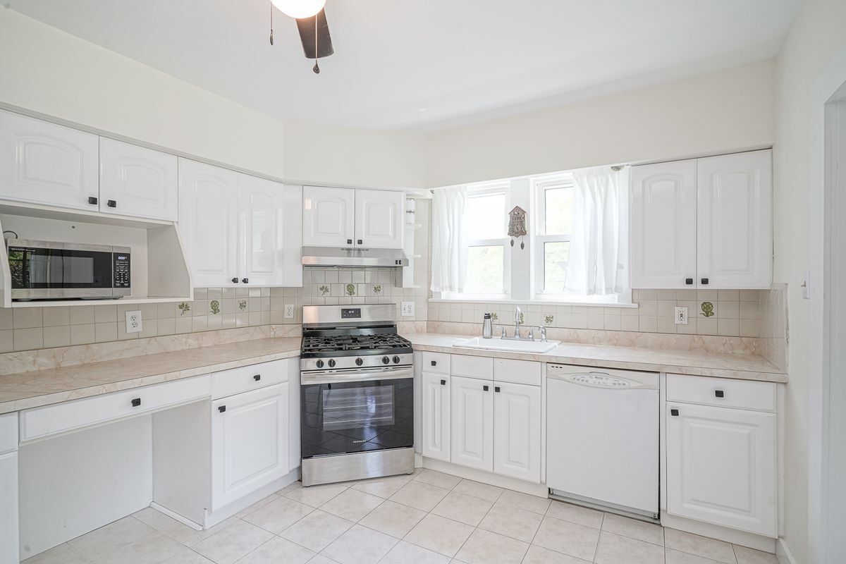 Photo - 158 Wyoming Ave