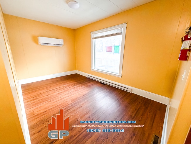 Photo - 36 Maple Ave Unit 2