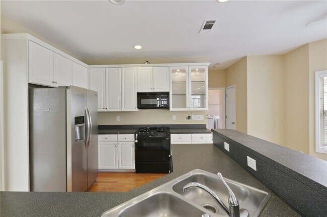 Photo - 2109 Berryhill Cir SE