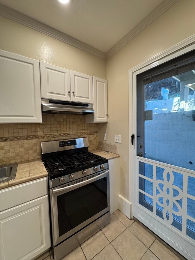 Photo - 2606 Harrison St